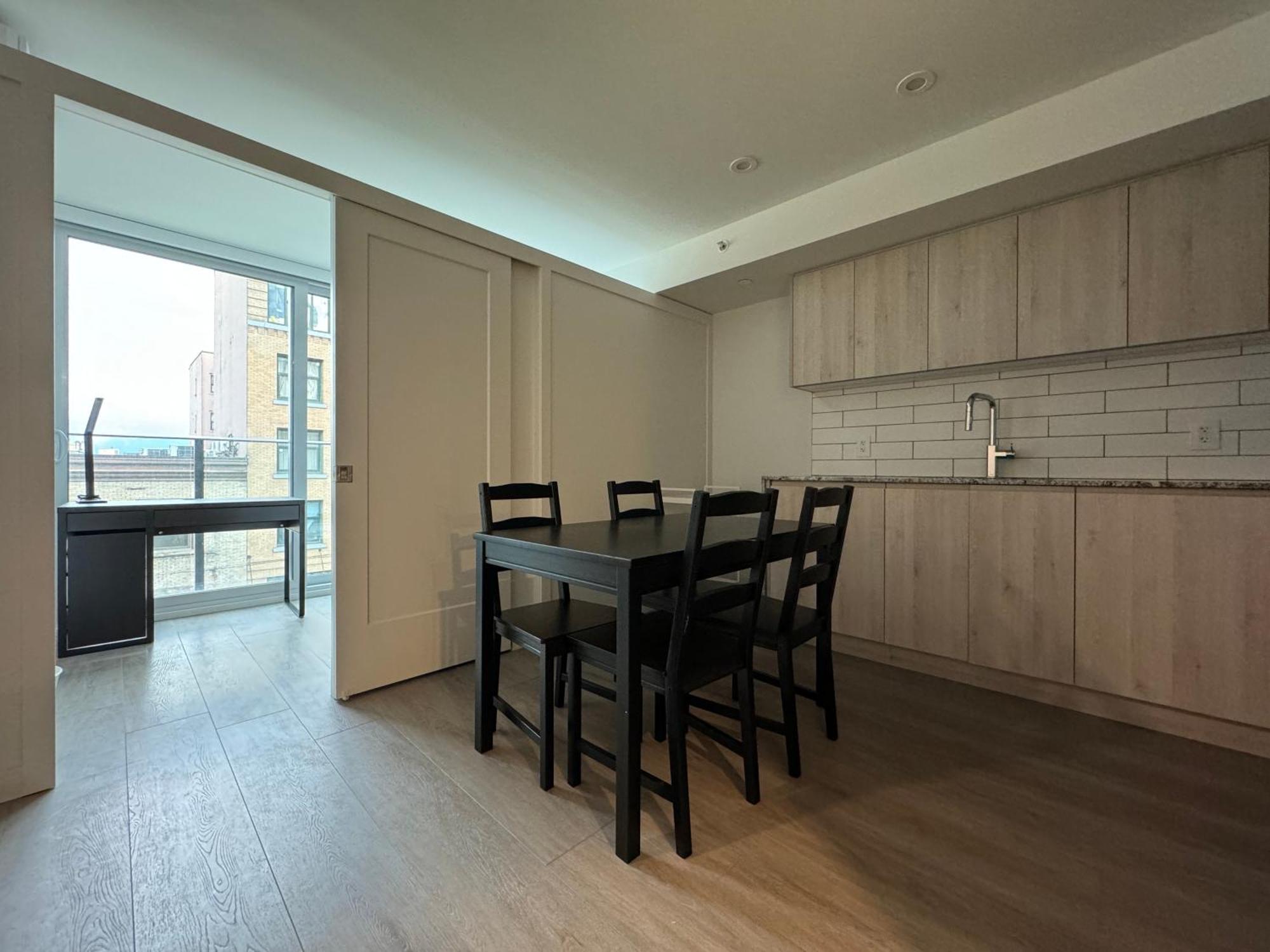 Downtown Center Silverstone Tower I And II Long-Term Booking Only Your Second Home In Ванкувер Экстерьер фото